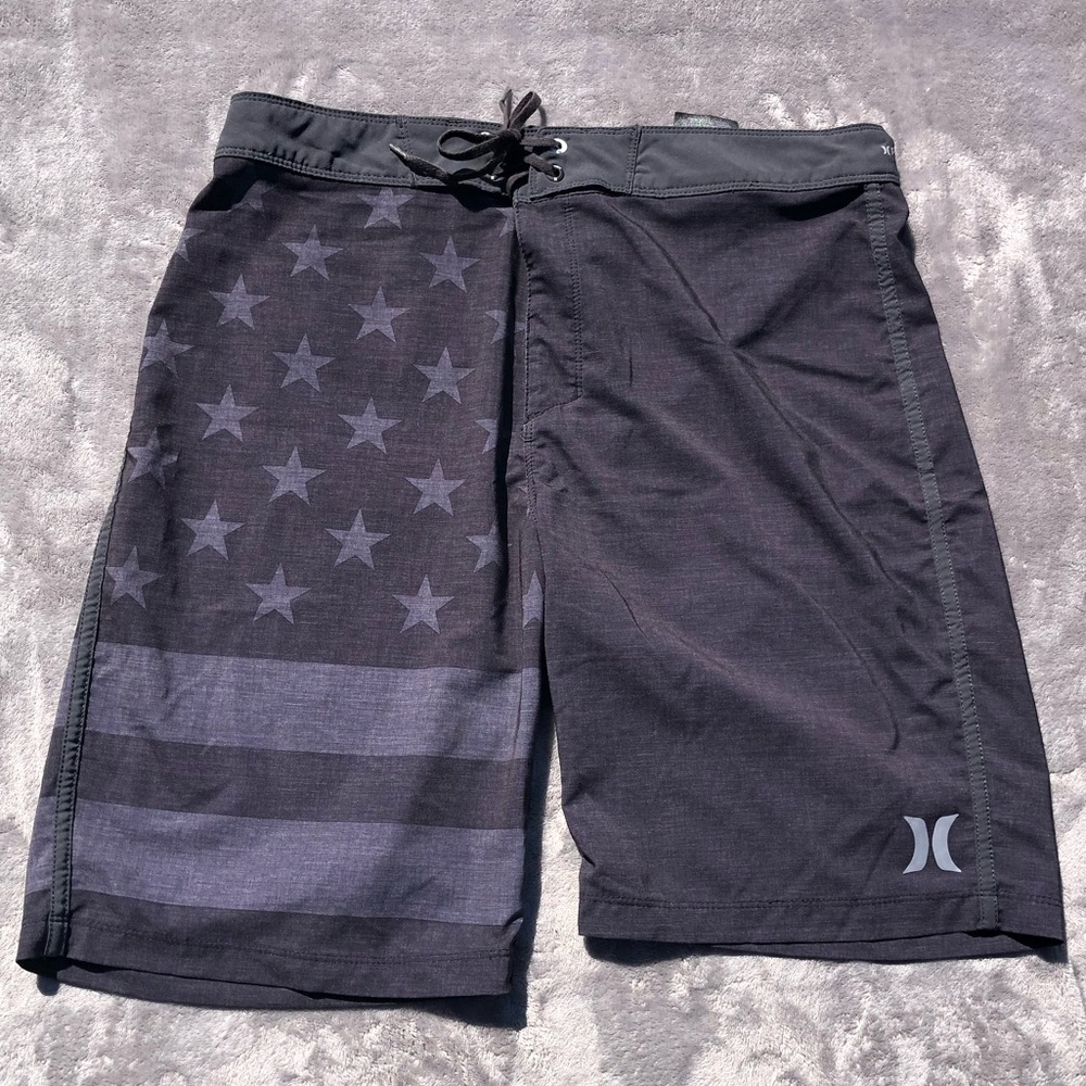 Hurley Phantom Mens 31 Board Shorts Black USA Stars & Stripes